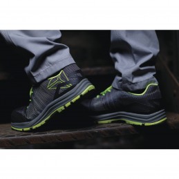 SAFETY SHOES DELTA FLY S1P SRC